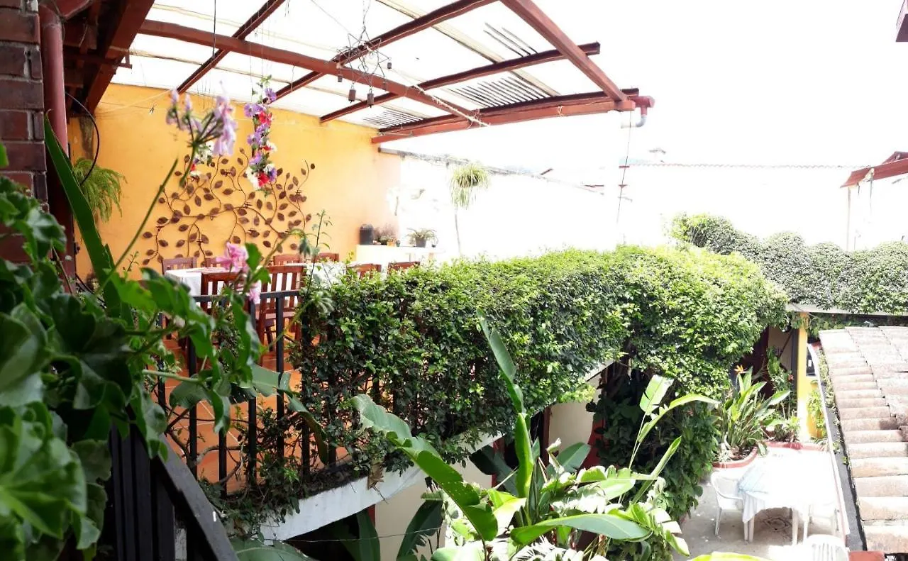 ** לינה וארוחת בוקר אנטיגואה גואטמלה Hotel La Casa De Don Ismael הונדורס